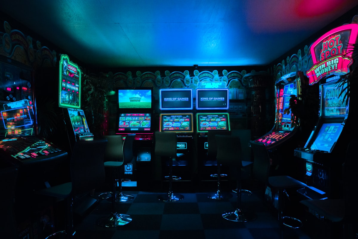P777 crash and mini games